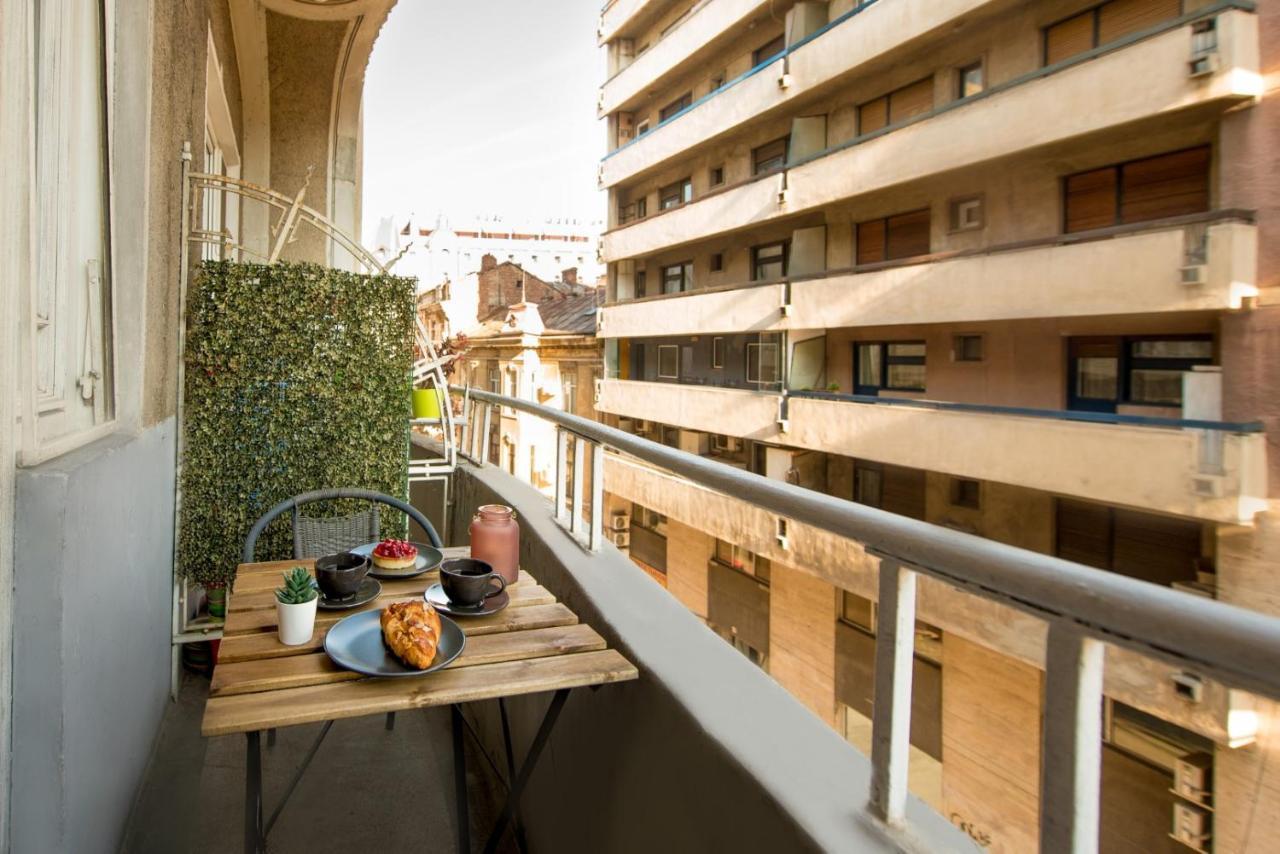 In Style: 1br With Vintage Touches And Balcony Apartament *